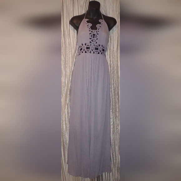 Stella luce plunging halter cut out maxi dress - Picture 3 of 12